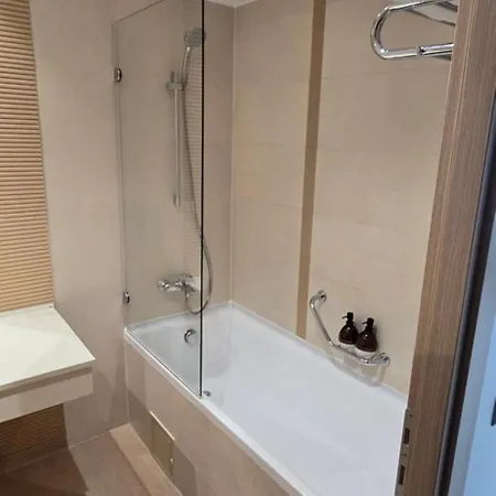 Hotel apartamentowy De Inchiriat In Rin Grand Bukareszt