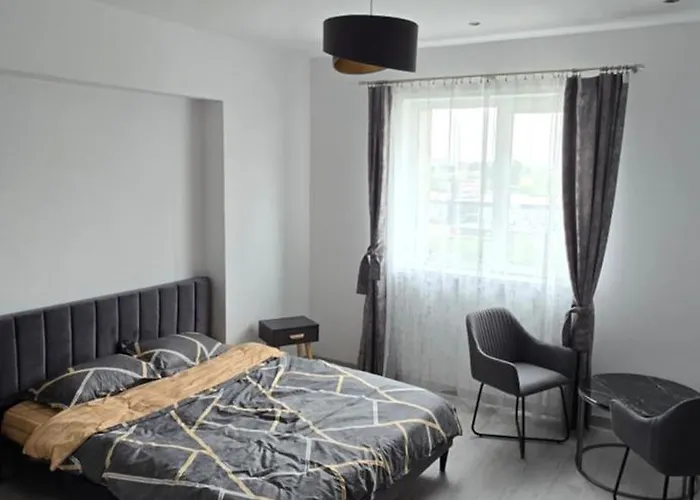 Apartmanhotel De Inchiriat In Rin Grand 3*