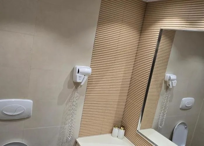 De Inchiriat In Rin Grand